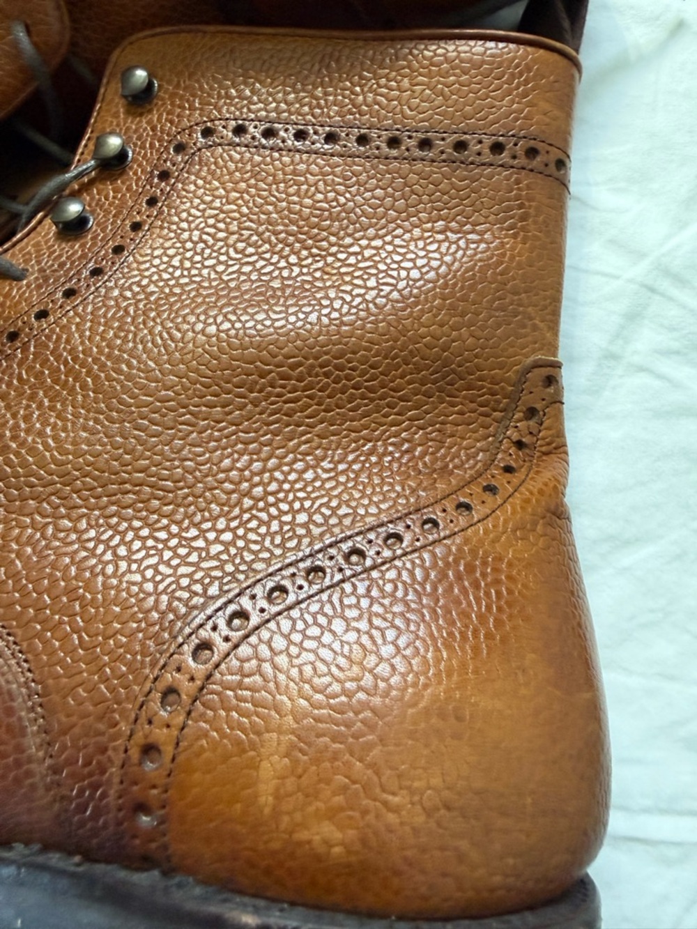 Taft Gladiator Men's Tan Leather Wingtip Boots - Classic Brogue Lace-Up - Picture 5 of 7